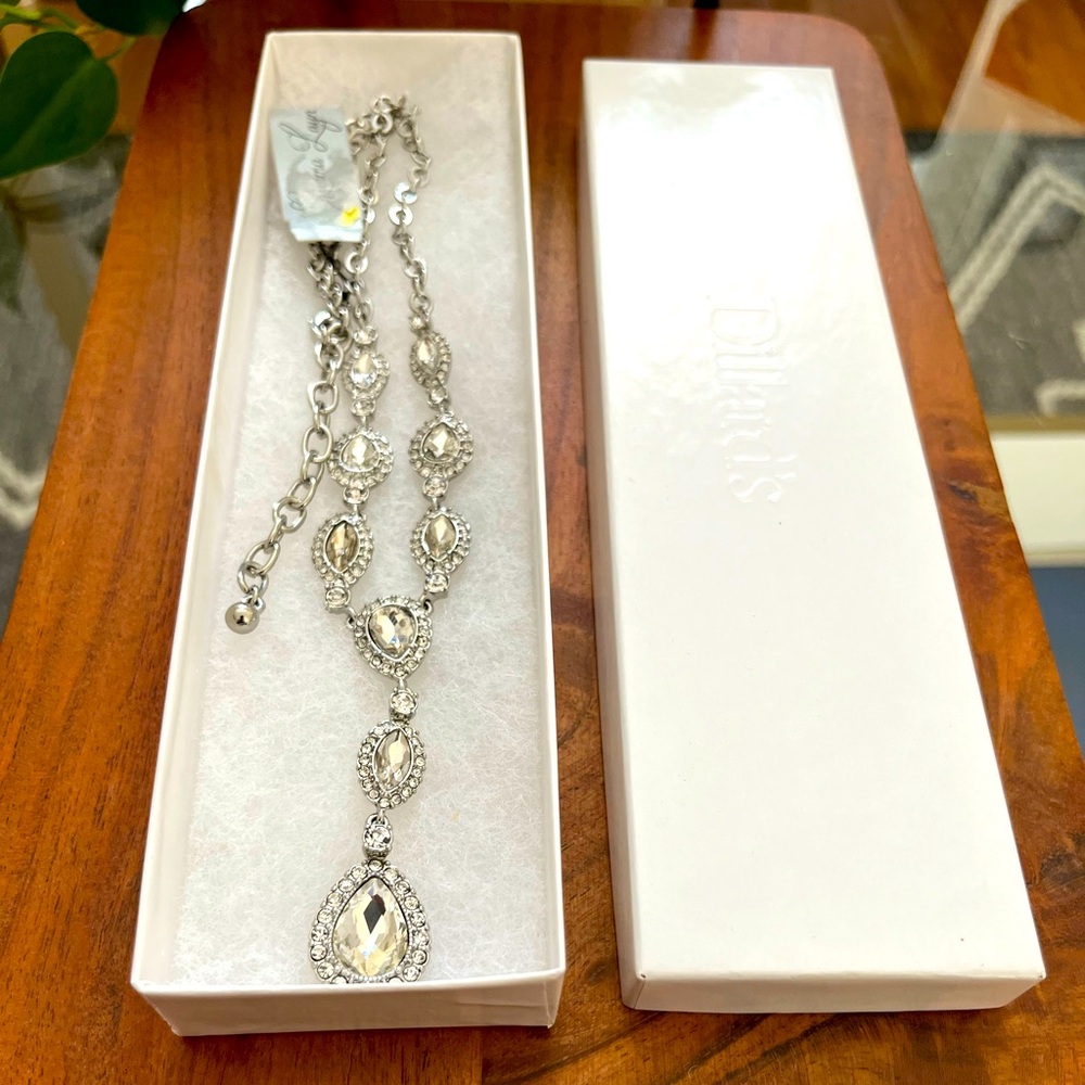 NEW Gemma Layne Silver Y-Teardrop Necklace